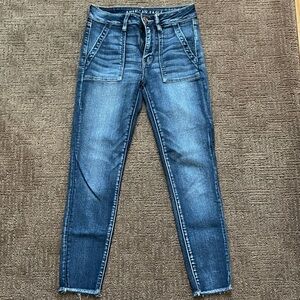 American Eagle Outfitters Women's Dark Blue Ankle Jeans